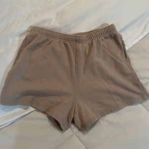 SHORT SHORTS
